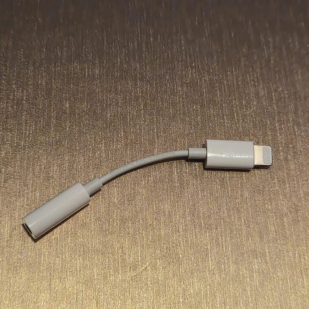 Apple White Audio Adapter